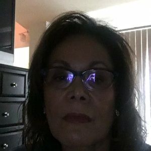 Meet your Posher, Gloria